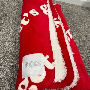 PINK Victoria's Secret Let’s get cozy Plush Throw Blanket